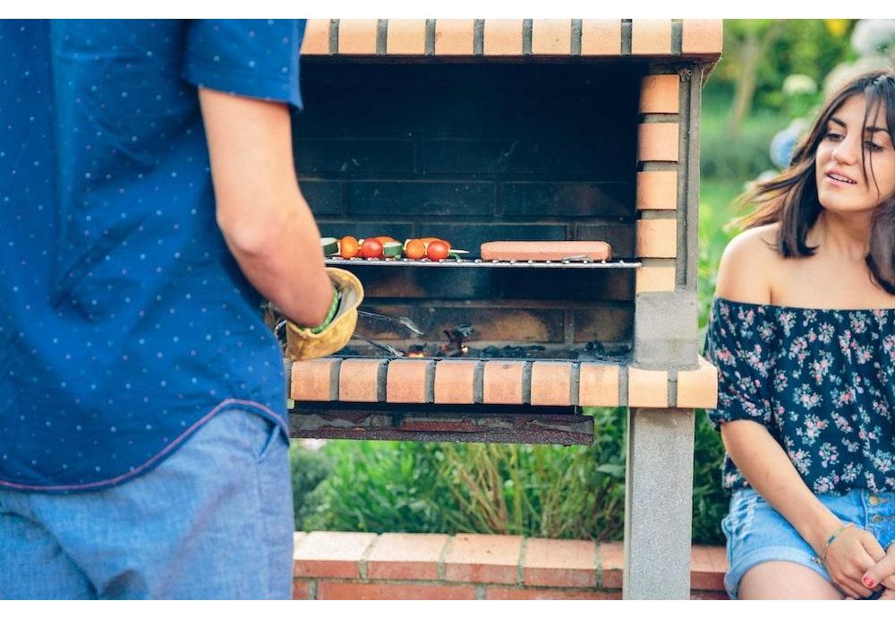 Kako izgraditi zidani BBQ roštilj – potpuni vodič
